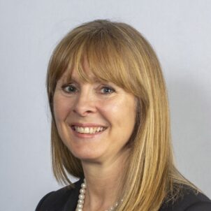 Picture of Lesley Cooper